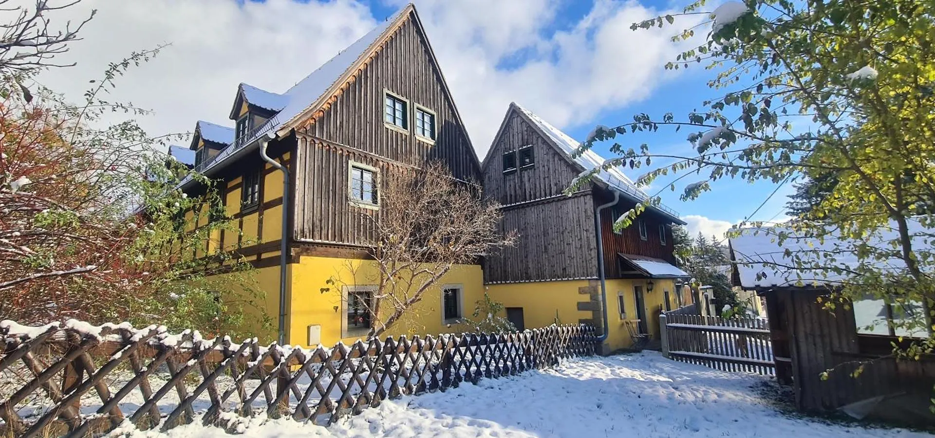 Gaestehaus Zum Rosengarten ドレスデン ドイツ
